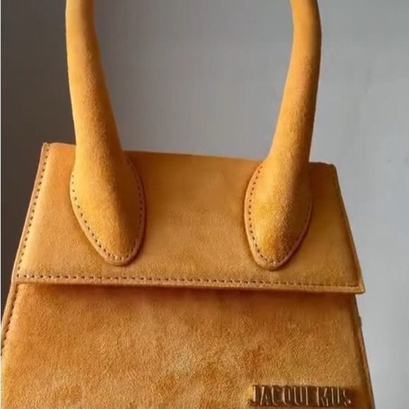 JACQUEMUS
Le Chiquito Moyen Bag - Picture 3 of 6